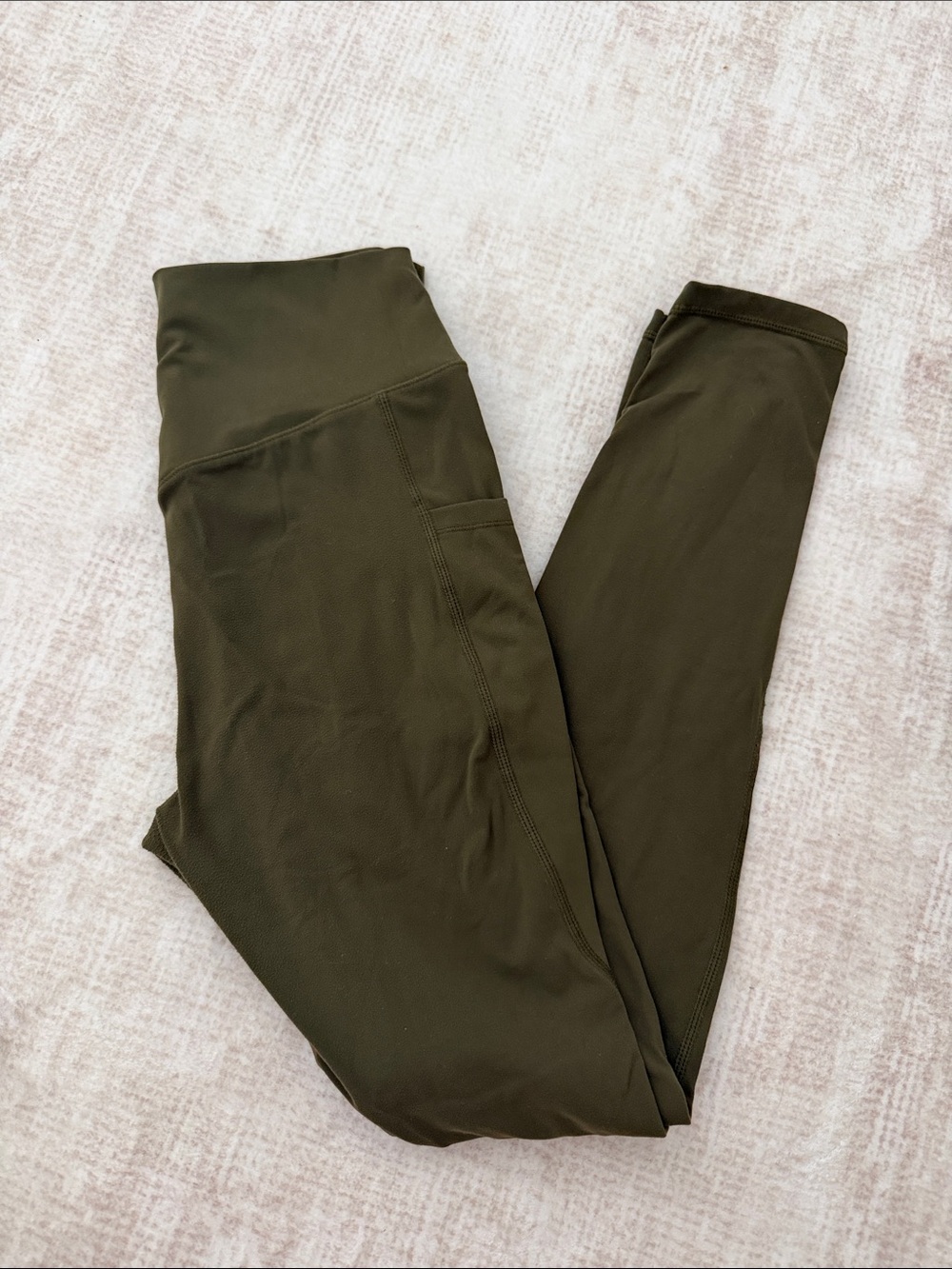 Buff Bunny’s High-Waist Olive Green Women's Leggings With Side Pockets